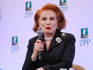 Mosbacher: Polska w relacjach z resztą UE powinna pokazać, że nie gra roli dziecka