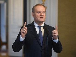 Tusk skomentował fatalny wynik sondażowy Trzaskowskiego