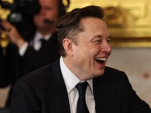 Kanclerz Niemiec na szczycie w Davos uderzył w Elona Muska. Jest odpowiedź miliardera