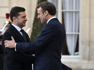 Francja chce ukraińskich surowców. Emmanuel Macron złożył propozycję Zełenskiemu