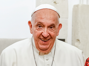 12. rocznica pontyfikatu. „La Croix”: Franciszek wyleczył nas z papolatrii