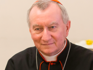 Kard. Parolin: wyścig zbrojeń, którego doświadczamy, jest niezwykle ryzykowny i niebezpieczny 
