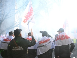 Jest porozumienie NSZZ S Służby Więziennej z ministrem sprawiedliwości. Więziennicy zawieszają akcję protestacyjną