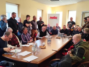 Port nie może opierać się na pensji minimalnej. Solidarność działająca na lotnisku Poznań-Ławica żąda podwyżek