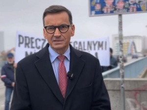 Morawiecki: Tchórze. Walczcie ze mną, a nie z niewinna matką chorego dziecka