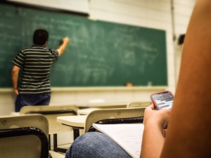 Rok bez prac domowych. Nauczyciele krytykują, MEN proponuje ewaluację