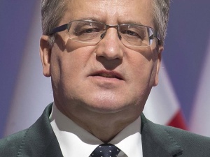 Taką emeryturę dostaje Komorowski. Przyznał, że sobie dorabia