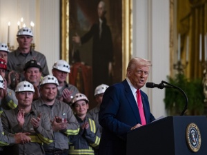 Kończymy wojnę Bidena z węglem. Donald Trump podpisał ważny dekret