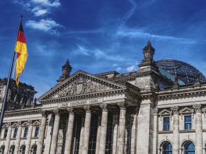 Niemcy na Polskę patrzą z poczuciem wyższości