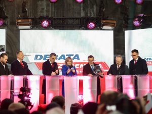 Posłowie PiS skontrolują TVP ws. debaty prezydenckiej Końskich