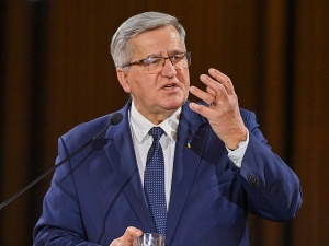 Przyjdzie za to odpowiadać. Komorowski uderzył w w TVP w programie na żywo