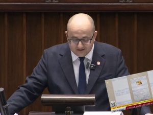 Dariusz Matecki wysłał świąteczną kartkę. Na odwrocie stempel: ocenzurowano