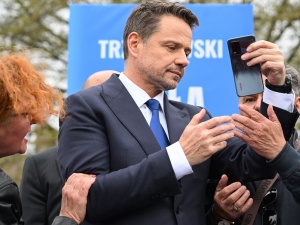 Czy GW właśnie napisała, że dziennikarce TVP płaci sztab Trzaskowskiego?