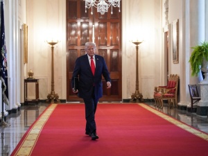 Kapitalizm według Trumpa – kto zyska, a kto straci?