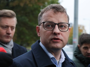 Odmowa Interpolu ws. Romanowskiego może oznaczać poważny zarzut wobec polskich władz