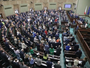 Sejm przyjął uchwałę ws. upamiętnienia papieża Franciszka