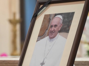 Trwa żałoba narodowa w związku z pogrzebem papieża Franciszka