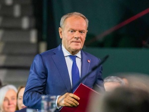 To ma być język premiera? Tusk do pisowców: Ciekawe czy durne łby zrozumieją