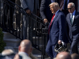 Trump: Byłbym po stronie Ukrainy, niekoniecznie Zełenskiego 