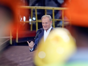 Samuel Pereira: W ciągu czterech minut Tusk pochwalił politykę PiS piętnaście razy