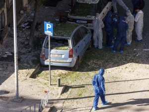 Chciała podłożyć bombę w bankomacie. Eksplodowała jej w rękach