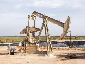 Giganty energetyczne planują fuzję i wracają do paliw kopalnych