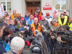 Hutnicy zaprotestują 21 maja przed gmachem Sejmu w Warszawie