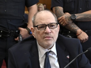 Postępujący upadek ruchu MeToo. W tle sprawa Harveya Weinsteina