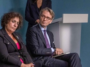 Wyciekły intymne zdjęcia. Doradca szwedzkiego premiera odszedł ze stanowiska