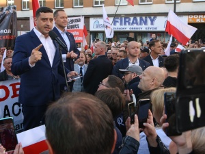 Zabrze: Kandydat na prezydenta Rumunii George Simion przybył na wiec Karola Nawrockiego