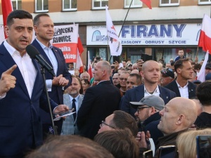 Zabrze: Kandydat na prezydenta Rumunii George Simion przybył na wiec Karola Nawrockiego