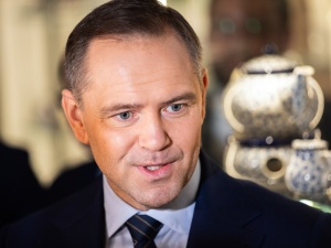 Kiedy inni robili selfie, on załatwiał sprawy dla Polski. Nowy spot Karola Nawrockiego