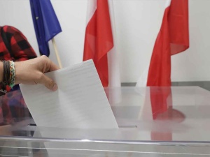 Komunikat NASK o próbie ingerencji w wybory. Komentarze: wariant rumuński