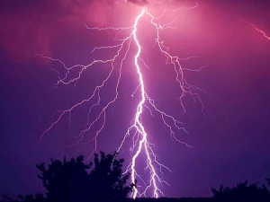 Możliwy nawet śnieg i grad. Ostrzeżenie IMGW