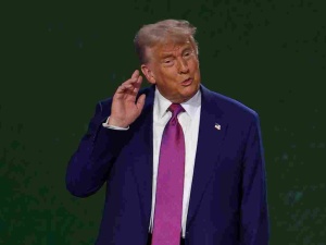Trump przybędzie na rozmowy Rosji z Ukrainą. Stawia jednak warunek 