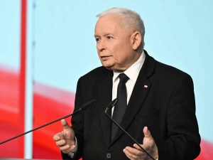 Spoty promujące Trzaskowskiego i uderzające w rywali. Prezes PiS reaguje