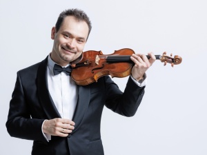Wybitny polski skrzypek Janusz Wawrowski: Gram na instrumencie, który był robiony, kiedy Bach się dopiero rodził