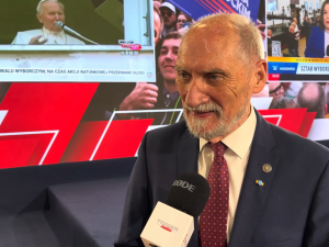 Antoni Macierewicz: Sala BHP, stolica Solidarności jest najlepszym punktem odniesienia dla zwycięstwa polskiej formacji patriotycznej