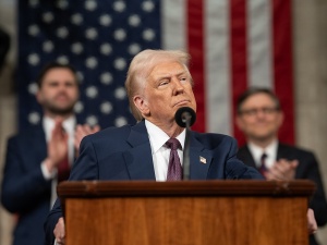 Donald Trump po rozmowie z Putinem: Rosja i Ukraina rozpoczną negocjacje ws. zawieszenia broni