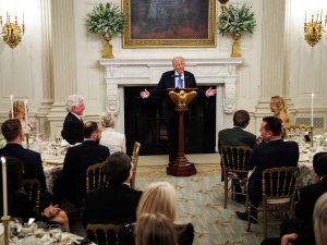Szef NATO chwali Donalda Trumpa. Rozmowa z Putinem poszła bardzo dobrze