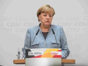 Niemieckie media: Za Nord Stream 2 Merkel musi stanąć przed komisją! Co o projekcie mówił Trzaskowski?