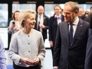 Francuski Le Monde o tajnym przedwyborczym dealu Tuska i von der Leyen
