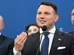 TVN ogłosiła transmisję rozmowy Mentzena z Nawrockim i Trzaskowskim. Chcecie mi zajumać materiał?