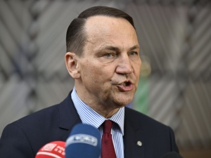 Radosław Sikorski: Grzegorz Braun powinien siedzieć