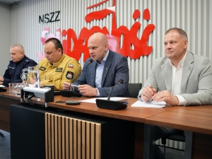 Służby mundurowe. Przedstawiciele NSZZ S rozmawiali o nieprzestrzeganiu porozumienia przez rząd