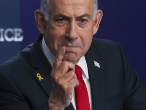 Izrael uderza w cele Hezbollahu w Libanie