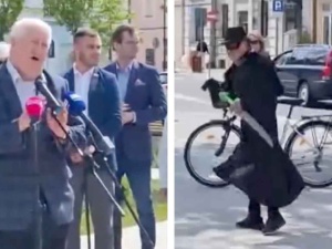 Zorro pojawił się na... konferencji Platformy Obywatelskiej w Płońsku