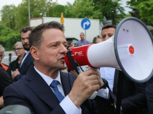 Nieznany fanpage zalał sieć reklamami Trzaskowskiego. Dokąd prowadzą ślady?