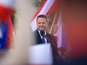 Co Trzaskowski obiecał Brukseli za plecami Polaków