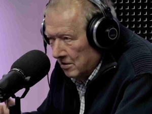 Michnik namawia do głosowania na Trzaskowskiego: Świnie źle kończą